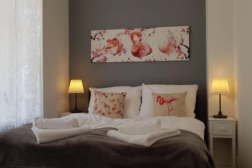 City Apartment Near Shooping Center, 6 Guests Berlin Bagian luar foto
